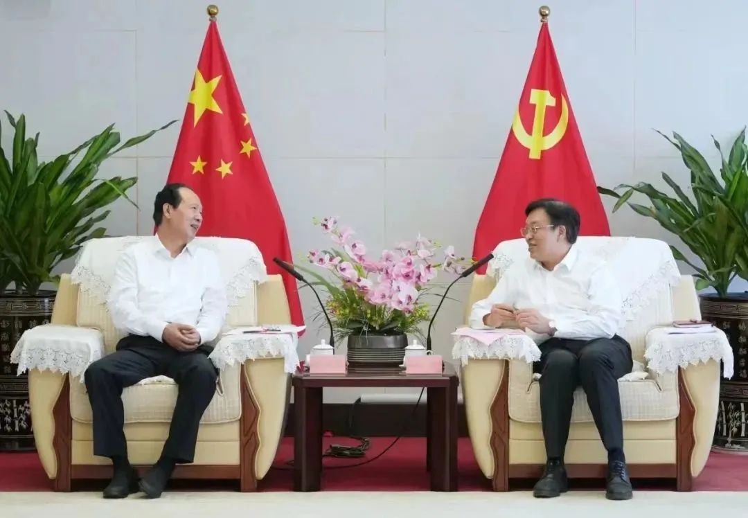 中国电建党委书记丁焰章拜会海南省委书记冯飞